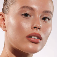 Natasha Denona- Hy-Gen Skincare Infused Glow Beautifier- 01 Light