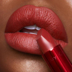 Charlotte Tilbury-HOLLYWOOD BEAUTY ICON LIPSTICK MATTE REVOLUTION - MARK OF A KISS - The Beauty League Pakistan