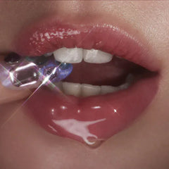 Elf- Glow Reviver Lip Oil- Coral Fixation - The Beauty League Pakistan
