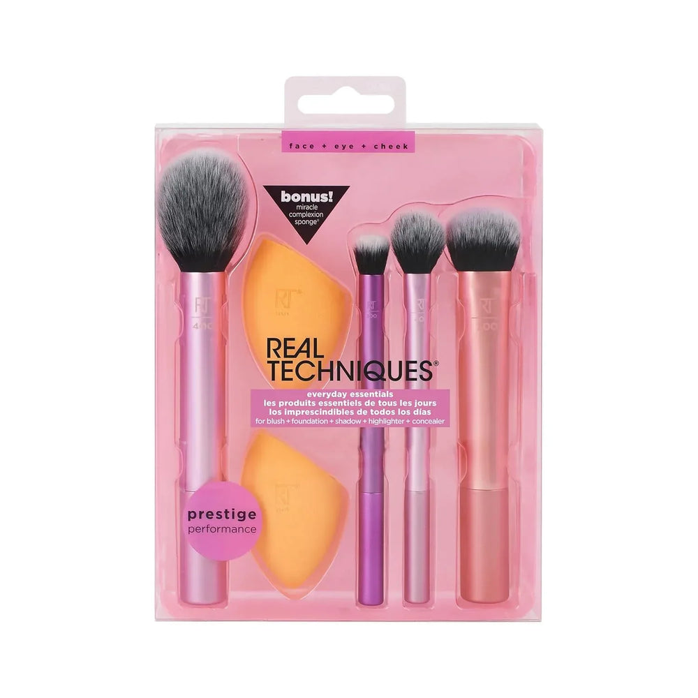 Real Techniques- Everyday Essentials Makeup Brush Set with Bonus Miracle Complexion Sponge - The Beauty League Pakistan