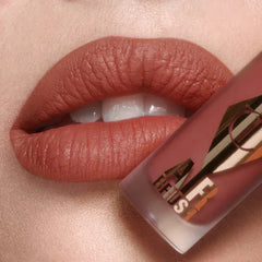 Charlotte Tilbury- AIRBRUSH FLAWLESS LIP HONEY BLUR - The Beauty League Pakistan
