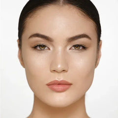Charlotte Tilbury- HOLLYWOOD GLOW GLIDE FACE ARCHITECT HIGHLIGHTER MOONLIT GLOW - The Beauty League Pakistan