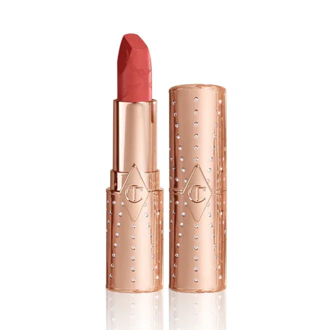 Charlotte Tilbury- LOOK OF LOVE LIPSTICK MATTE REVOLUTION - MRS KISSES - The Beauty League Pakistan