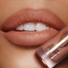 Charlotte Tilbury- AIRBRUSH FLAWLESS LIP NUDE BLUR - The Beauty League Pakistan