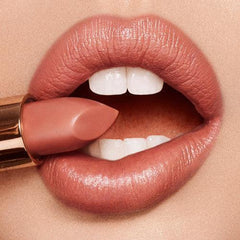 Charlotte Tilbury- K.I.S.S.I.N.G- Stoned Rose - The Beauty League Pakistan