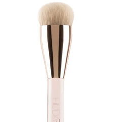Huda Beauty- N.Y.M.P.H. Face Skin Perfector Brush - The Beauty League Pakistan