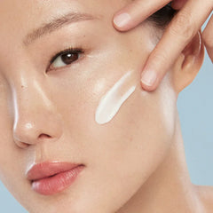 Charlotte Tilbury Magic Water Cream Refillable Gel Moisturizer with Niacinamide 15ml - The Beauty League Pakistan
