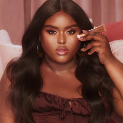 Charlotte Tilbury Beauty Highlighter Wand- Pillow Talk Medium - The Beauty League Pakistan