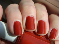 Essie- Alligator Purse - The Beauty League Pakistan