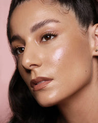 Huda Beauty- N.Y.M.P.H. KISS Glow Blush - The Beauty League Pakistan