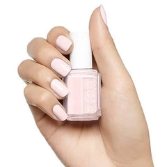 Essie- Muchi, muchi - The Beauty League Pakistan