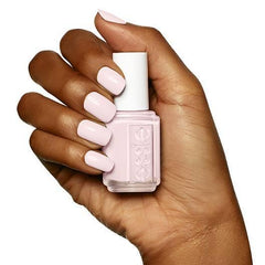Essie- Muchi, muchi - The Beauty League Pakistan