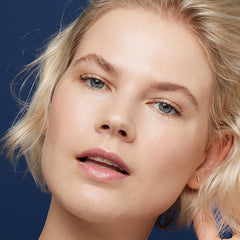 Estée lauder- Double Wear Stay-in-Place Foundation 1C1 Cool Bone