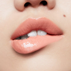 MAC-Patent Paint Lip Lacquer- Patent Pleasure