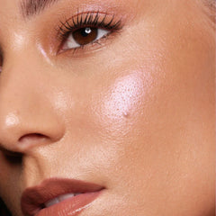 Huda Beauty- N.Y.M.P.H. KISS Glow Blush - The Beauty League Pakistan