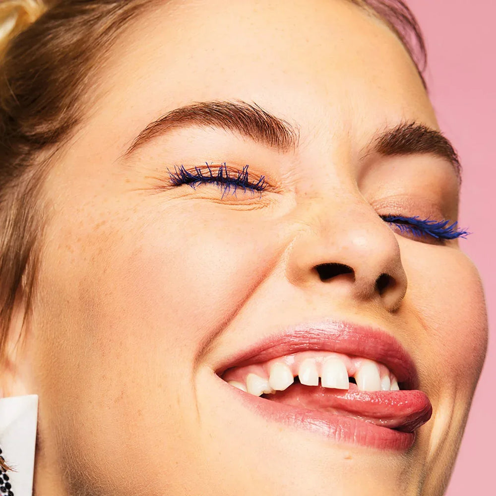 benefit- BADgal BANG! Volumizing Mascara Blue - The Beauty League Pakistan