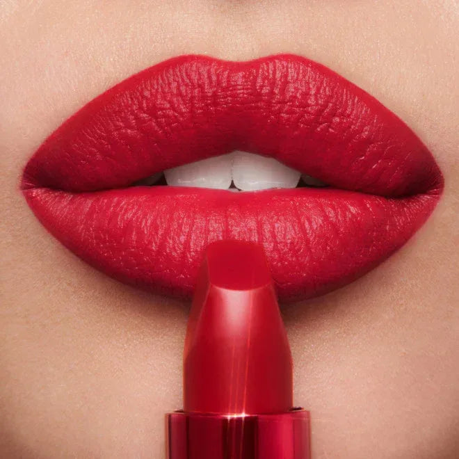 Charlotte Tilbury-HOLLYWOOD BEAUTY ICON LIPSTICK MATTE REVOLUTION - Hollywood Vixen - The Beauty League Pakistan