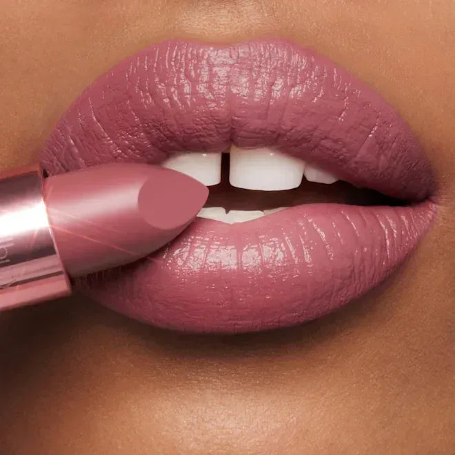 Charlotte Tilbury - K.I.S.S.I.N.G Lipstick - ROSE TO FAME - The Beauty League Pakistan