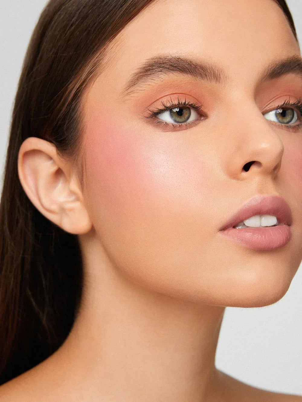 SHEGLAM- GLOWIN' UP SKIN STICK-MIDNIGHT HOUR - The Beauty League Pakistan