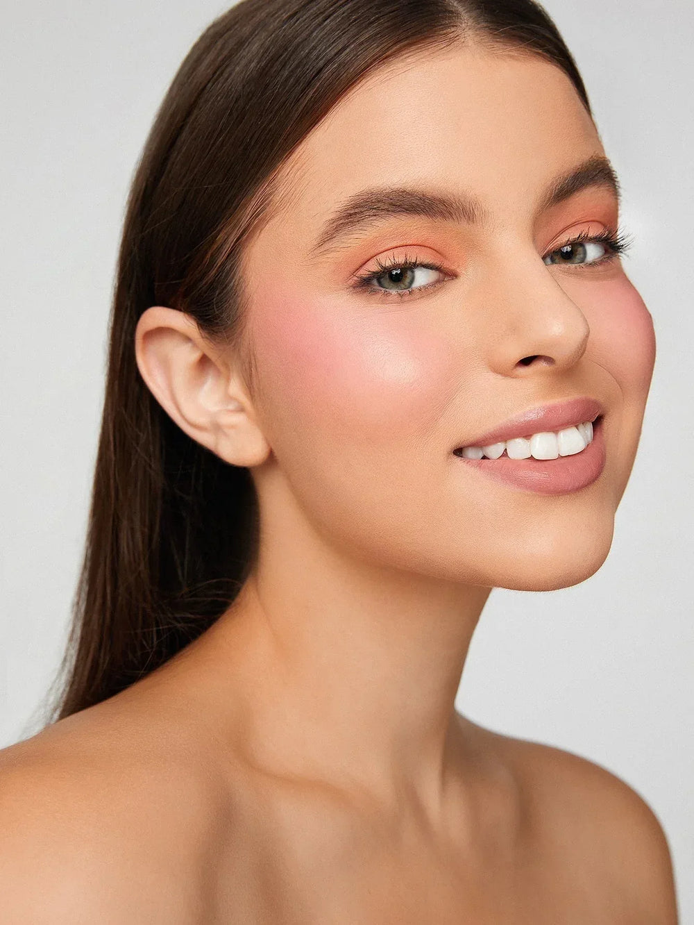 SHEGLAM- GLOWIN' UP SKIN STICK-MIDNIGHT HOUR - The Beauty League Pakistan
