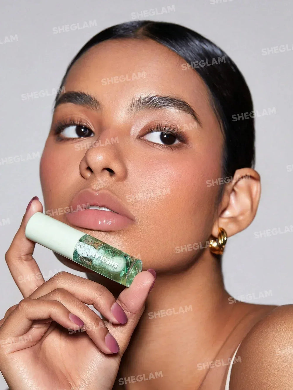 Sheglam- JELLY WOW HYDRATING LIP OIL-GREEN APPLE ENVY - The Beauty League Pakistan