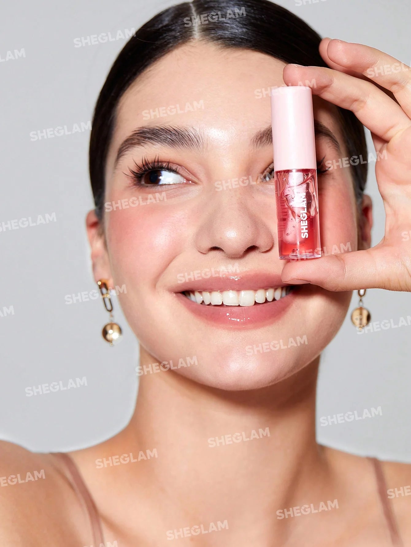 Sheglam- JELLY WOW HYDRATING LIP OIL-BERRY INVOLVED