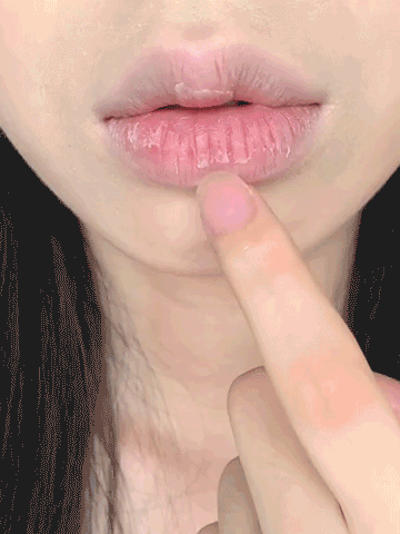 Sheglam Crystal Glaze Moisturizing Lip Care - Melon Pop - The Beauty League Pakistan