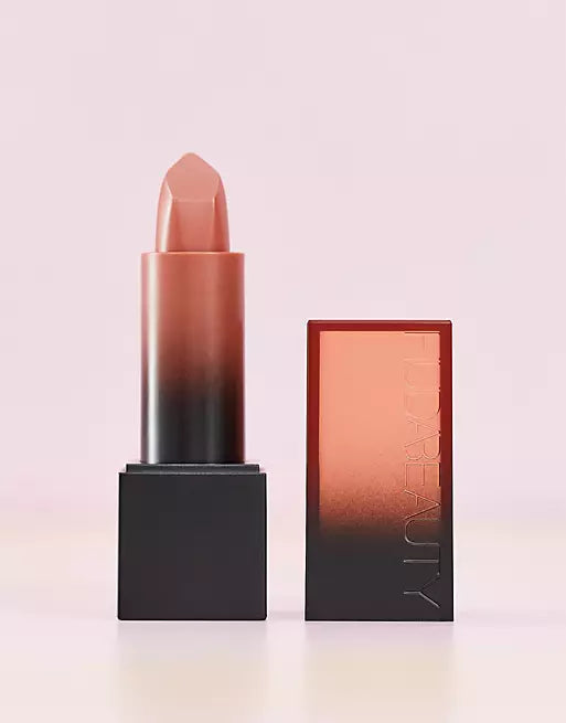 HUDA BEAUTY Power Bullet Cream Glow Hydrating Lipstick- Sweet Cheeks