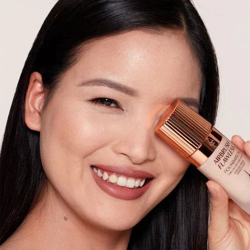 Charlotte Tilbury- Airbrush Flawless Foundation- 4 Neutral - The Beauty League Pakistan