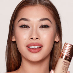 Charlotte Tilbury- Airbrush Flawless Foundation- 5.5 Neutral