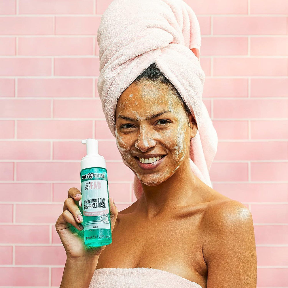 Soap & Glory The Fab Pore Purifying Foam Face Cleanser - Salicylic Acid & Witch Hazel Face Wash - Soft & Creamy Cleansing Foam for Oily Skin (200ml) - The Beauty League Pakistan