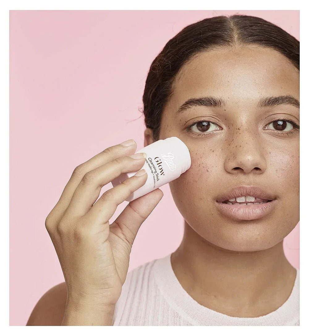 Boots Glow Cleansing Stick 30g - The Beauty League Pakistan