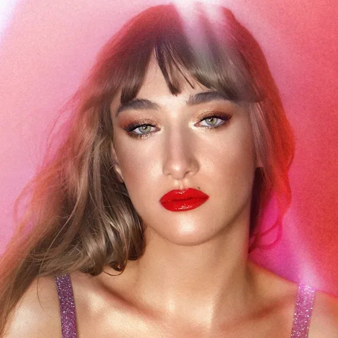 Charlotte Tilbury- THE ICON PALETTE - The Beauty League Pakistan