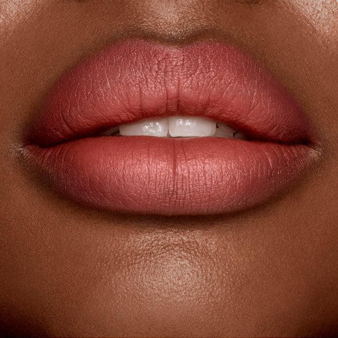 Charlotte Tilbury- LOOK OF LOVE LIPSTICK MATTE REVOLUTION - MRS KISSES - The Beauty League Pakistan