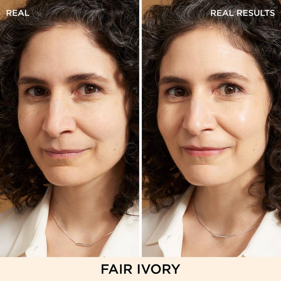 it cosmetic- CC+ Nude Glow Lightweight Foundation + Glow Serum with SPF 40 Fair Ivory (EXP05/24) - The Beauty League Pakistan