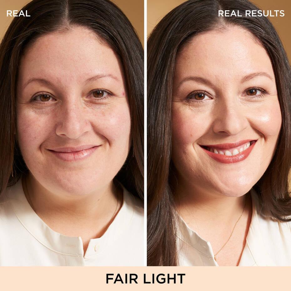 it cosmetic- CC+ Nude Glow Lightweight Foundation + Glow Serum with SPF 40 Fair Light (EXP05/24) - The Beauty League Pakistan