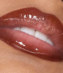 Huda Beauty- Makeout Sesh Lip Duo- Peachy Nudes