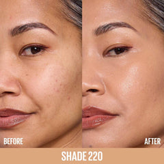 Maybelline- Lifter Plump And Glow Foundation-220 - The Beauty League Pakistan