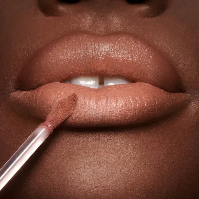 Charlotte Tilbury- AIRBRUSH FLAWLESS LIP NUDE BLUR - The Beauty League Pakistan