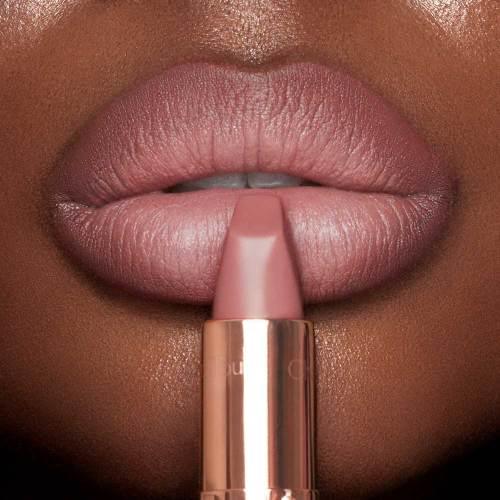 Charlotte Tilbury- MATTE REVOLUTION PILLOW TALK ORIGINAL (Full Size) - The Beauty League Pakistan