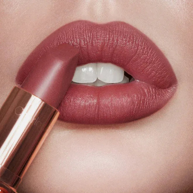 CHARLOTTE TILBURY - Matte Revolution Lipstick - Pillow Talk Medium - The Beauty League Pakistan
