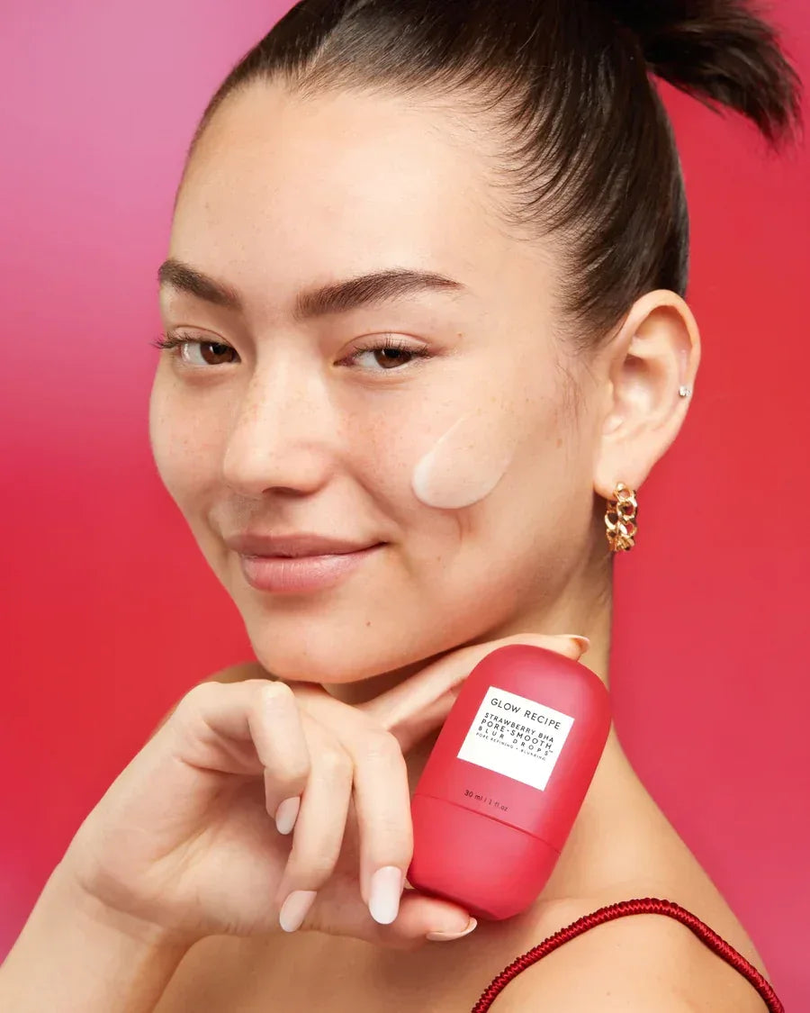 Glow Recipe Strawberry BHA Pore-Smooth Blur Drops 30ml - The Beauty League Pakistan