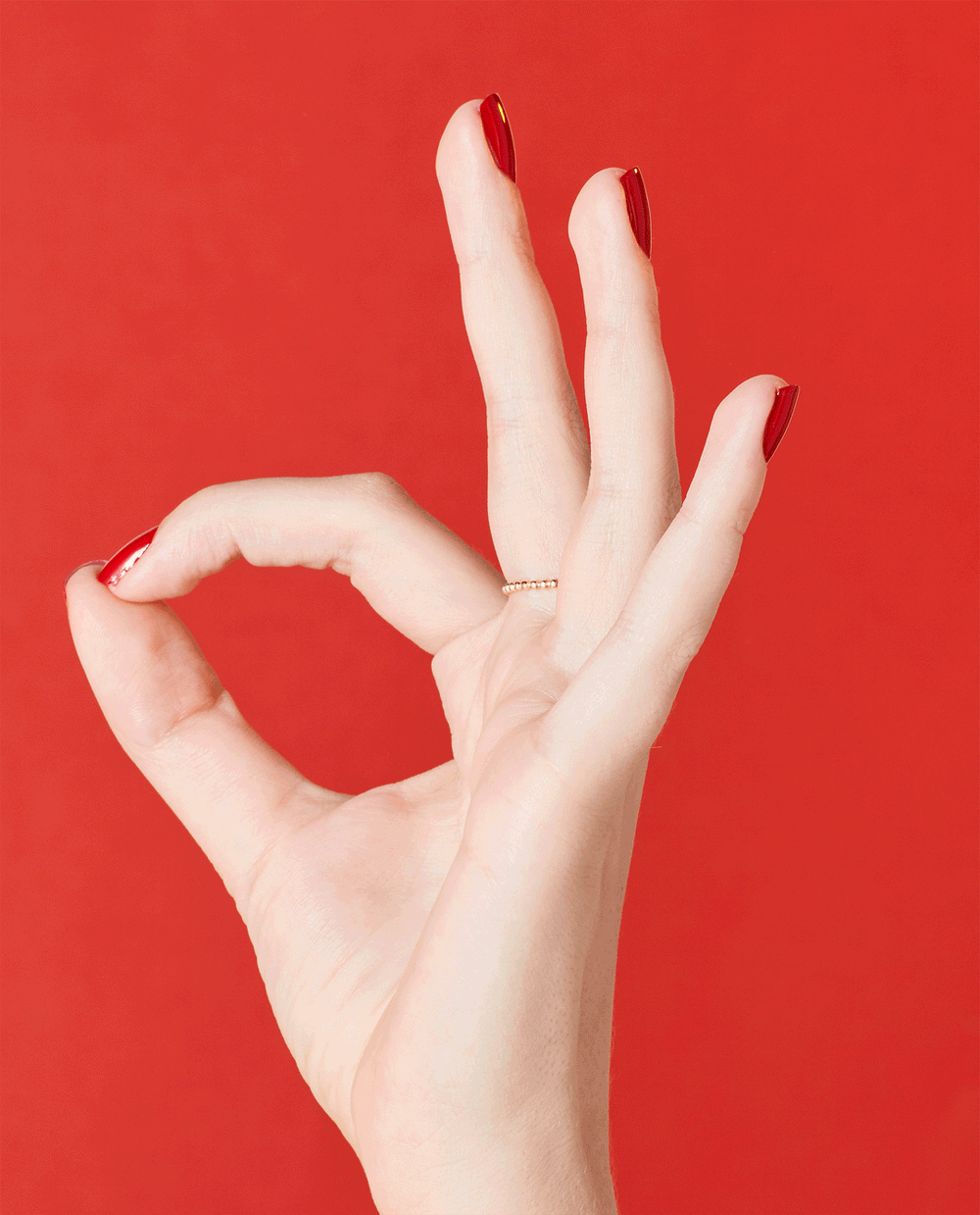 O.P.I- I Stop For Red - The Beauty League Pakistan