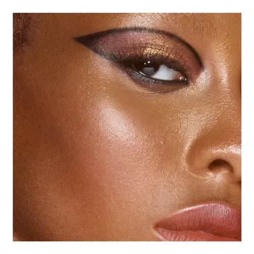Huda Beauty- Empowered Face Gloss Highlighting Dew - The Beauty League Pakistan