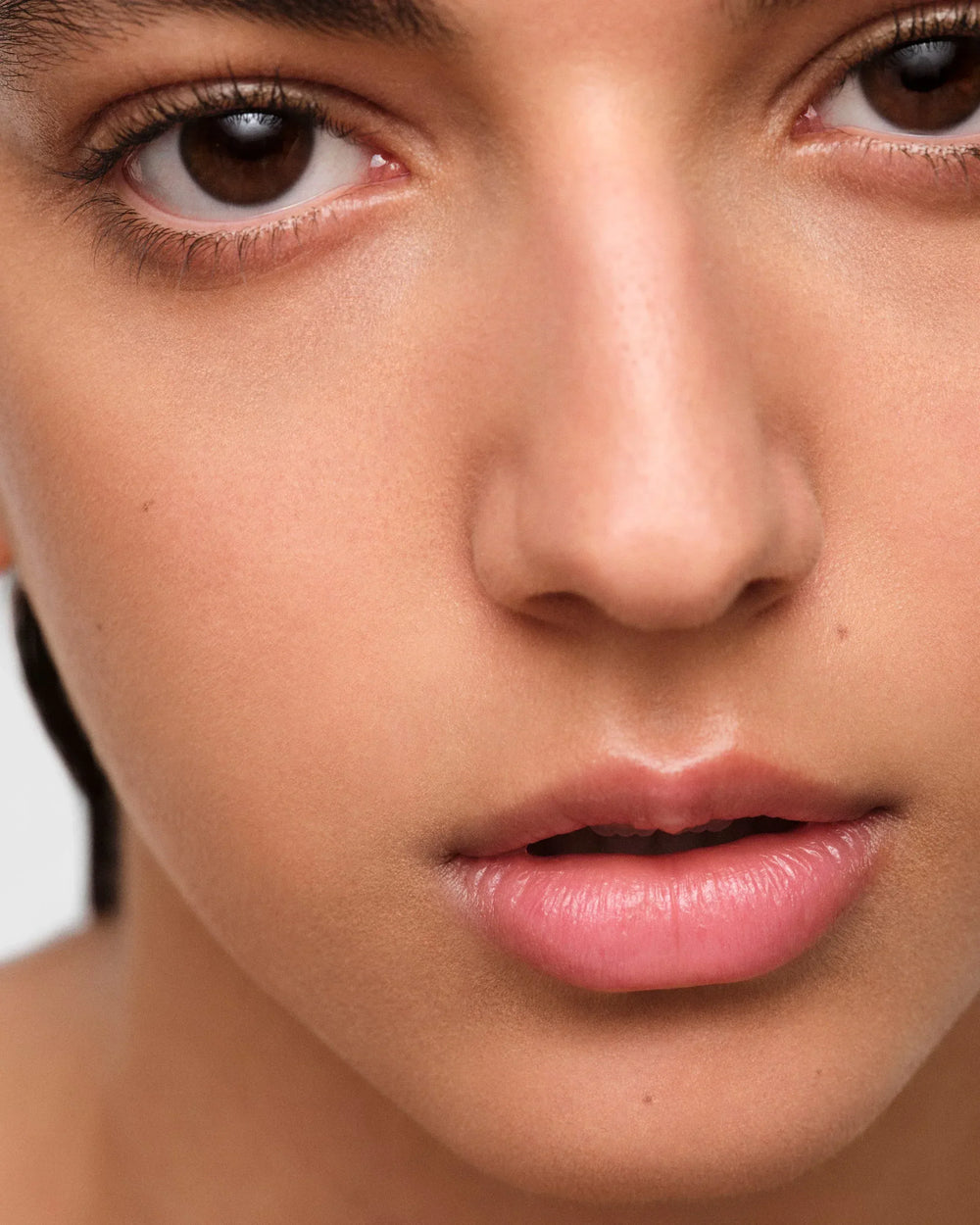 Prada lip balm - U000 - UNIVERSAL - The Beauty League Pakistan