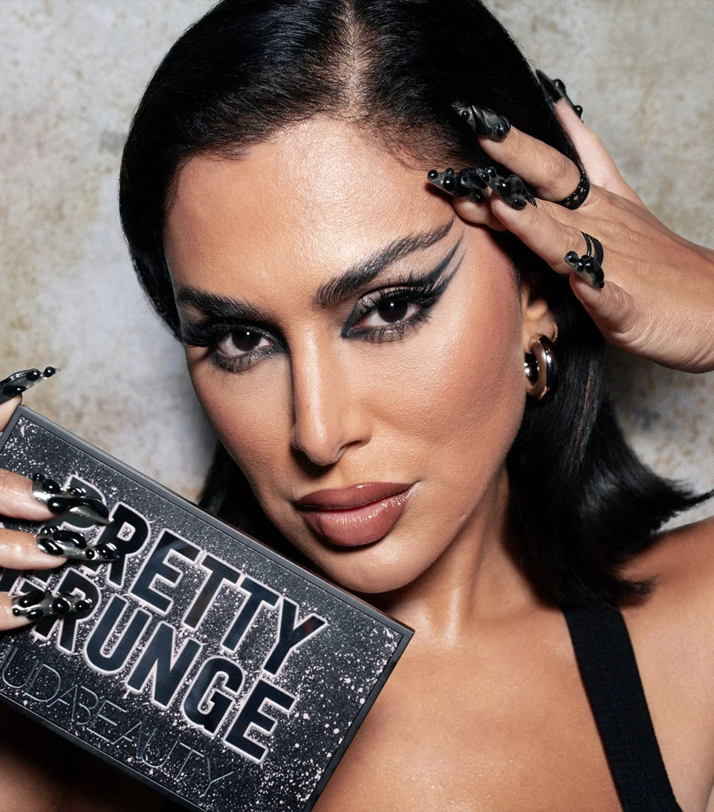 HUDA BEAUTY Pretty Grunge Eyeshadow Palette - The Beauty League Pakistan