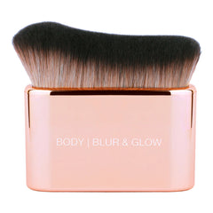 Huda Beauty- N.Y.M.P.H Body Blur & Glow Brush