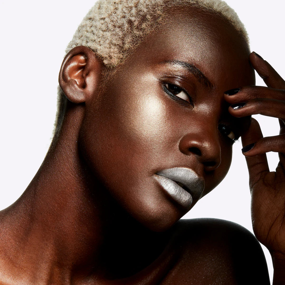 MAC- EXTRA DIMENSION SKINFINISH- Whisper Of Gilt