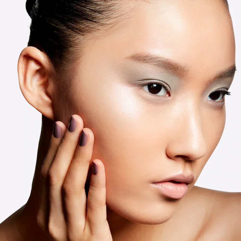 MAC- EXTRA DIMENSION SKINFINISH- Show Gold - The Beauty League Pakistan