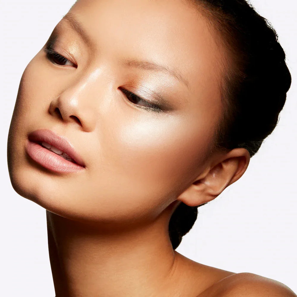 MAC- EXTRA DIMENSION SKINFINISH- Double-Gleam - The Beauty League Pakistan